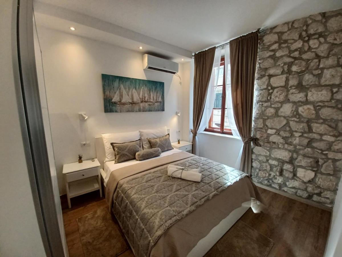 Apartment Placeta & *