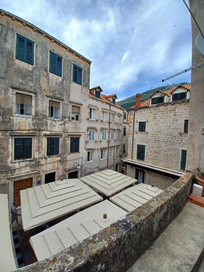 Placeta & Apartment *
