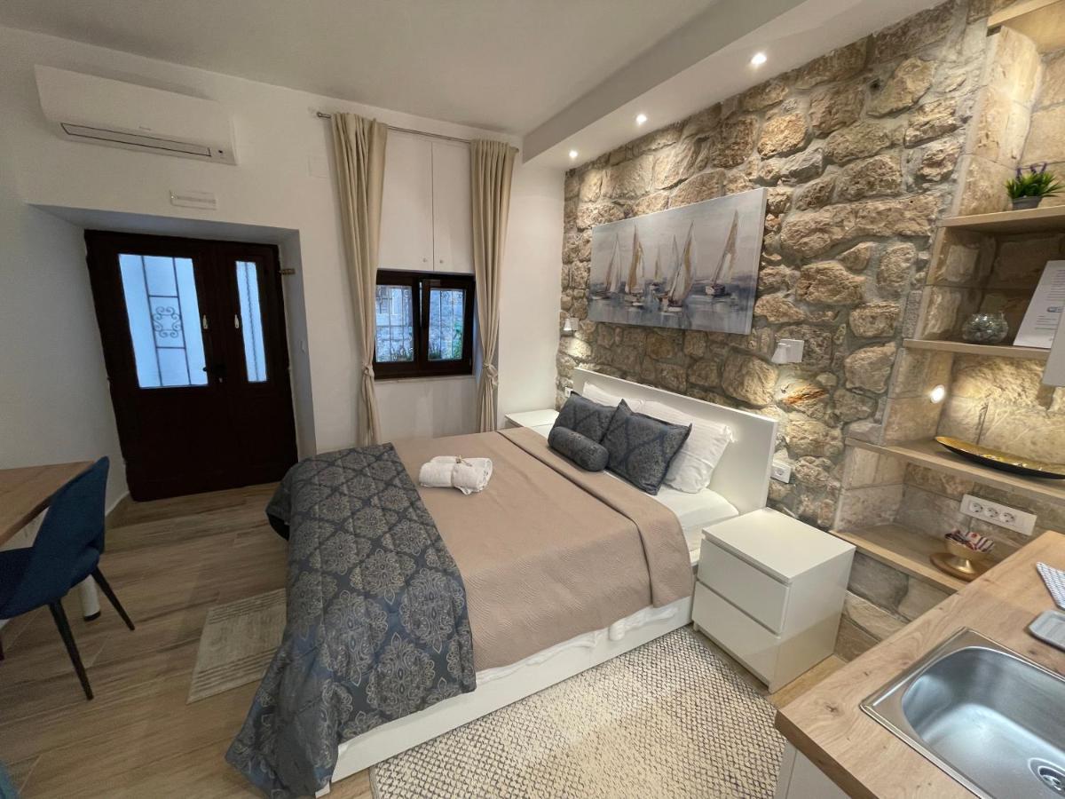 Placeta & Apartment