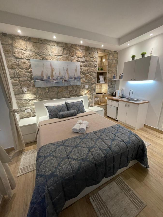 Placeta & Apartment *
